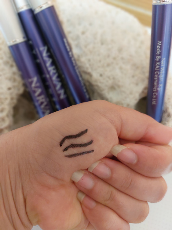 خط چشم ضدآب