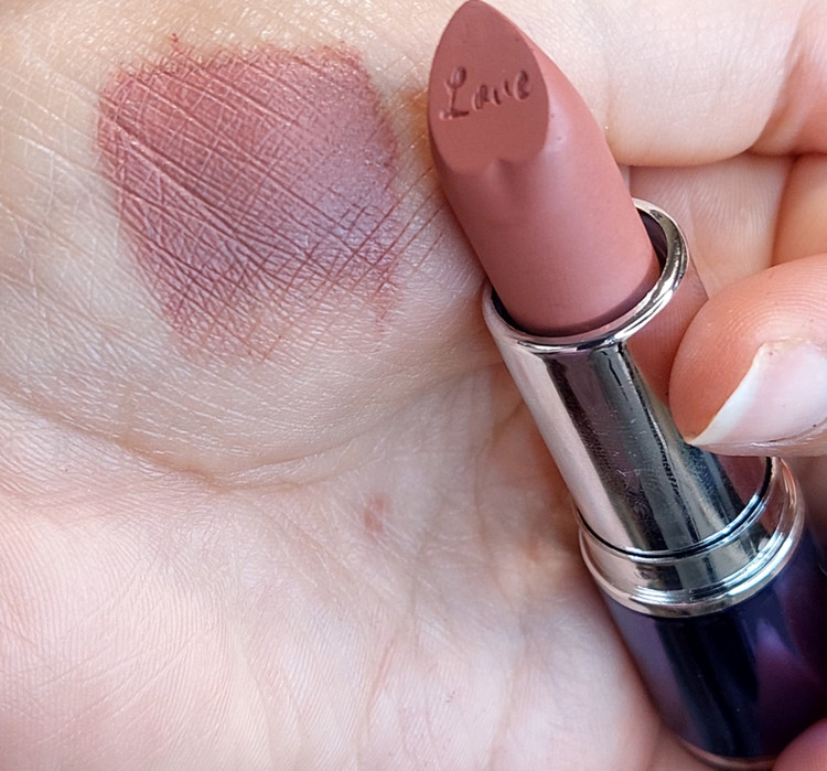 رژلب خوشرنگ